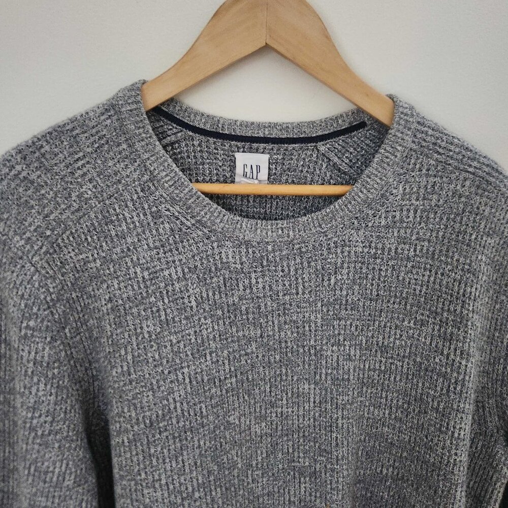 Gap Men’s Sweater Size Large Gray Long Sleeve Crewneck Striped Knit Pullover